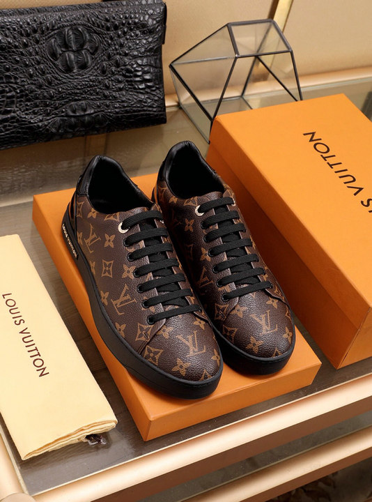 Louis Vuitton men shoes-LV1178